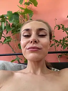 White_mistress webcam