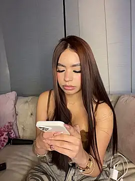 Karina16_pink webcam