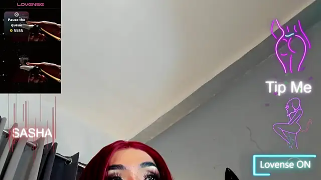 DominaAurumXXX webcam