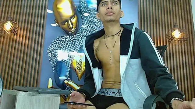 Skinny_cute_Alyer webcam