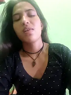Priya7579 webcam