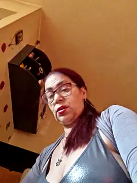 Love_Tina_Forever webcam