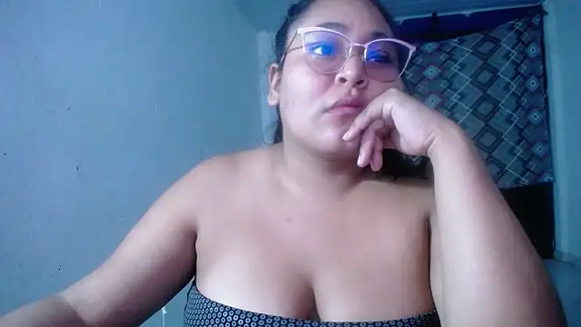 sirena_15 - Sirena_15's free webcam - UK Sex Cams