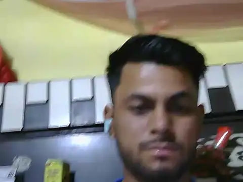 Stubborndesiboy webcam