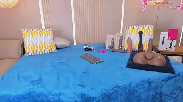 sabrina_shark_ webcam