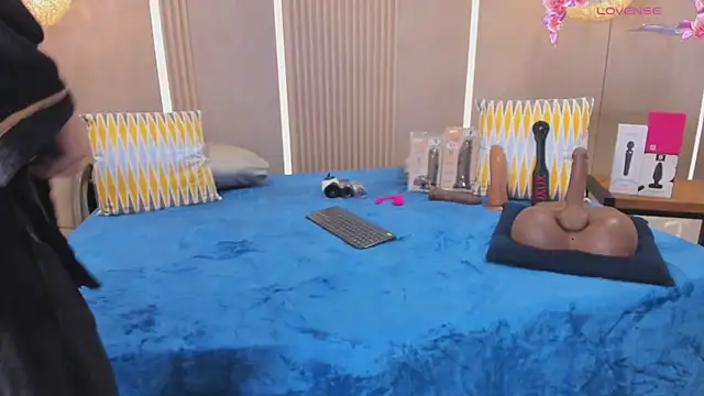 sabrina_shark_ webcam