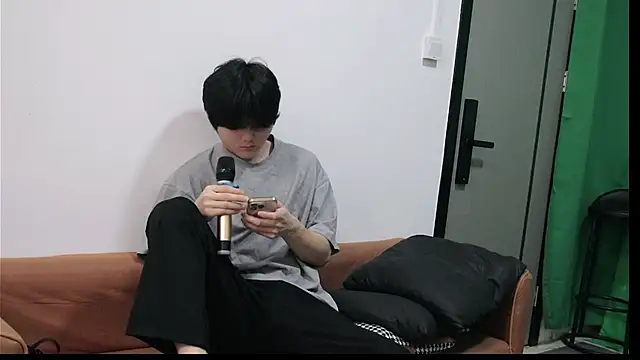 xf-110 (M twink) - Naked and hard sex seduction