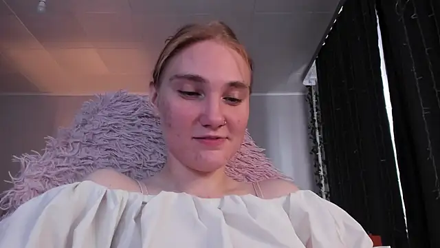 ReddHotPipper webcam