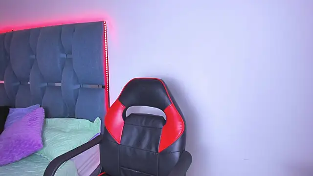 crazybaby_squirt webcam