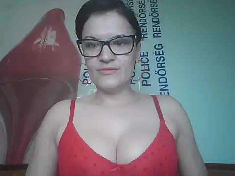 Evamilfhungary webcam