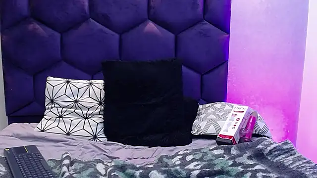 Anaciet_Evans webcam