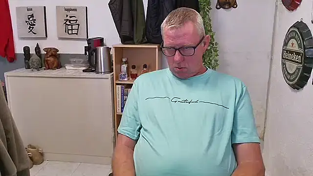 Dutch_Daddy webcam
