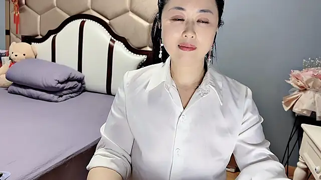 yaoyao22678 webcam