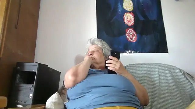 ExquisiteMature webcam