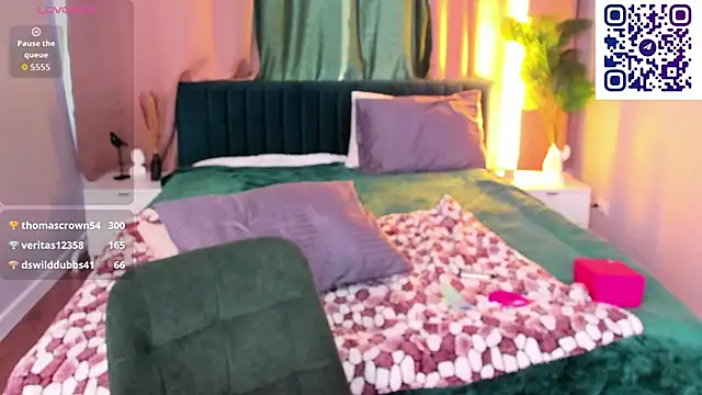 Tiffany-Grace webcam