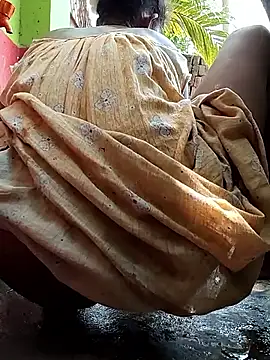 Webcam Model (Sweet-runi)  is live.Free join now!