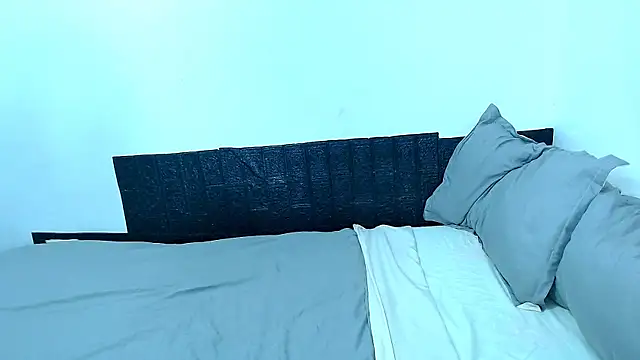 mikhaylahanderson webcam