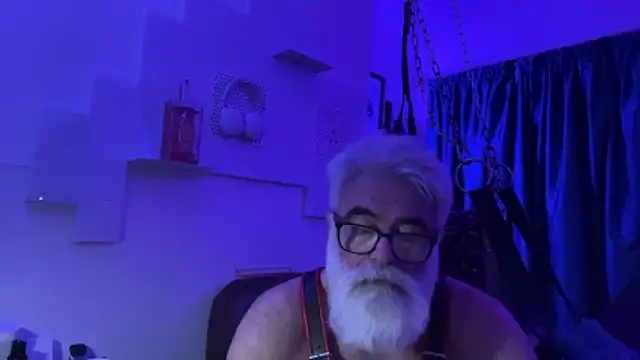 LeatherSdaddy webcam