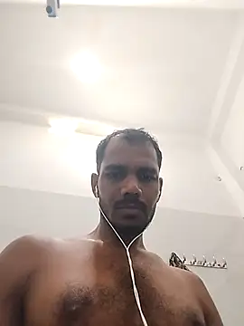 Daddyishere_19 webcam