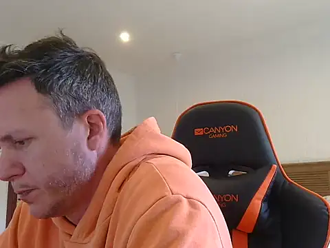 TroyDieselXXX webcam