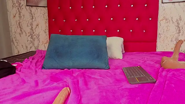 Larissa_Antonella webcam