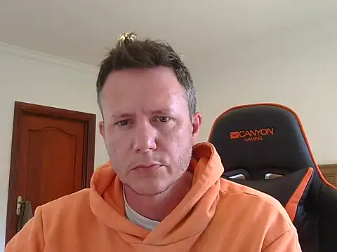 TroyDieselXXX webcam