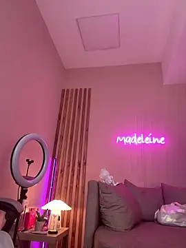 madeleinesanez - MadeleineSanez's free webcam - UK Sex Cams