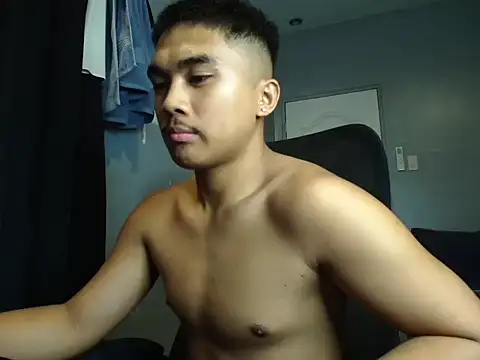 pinoyAdrianneXXX webcam