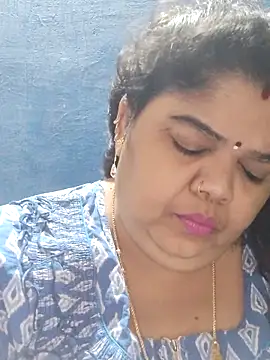 tamilthanushri webcam