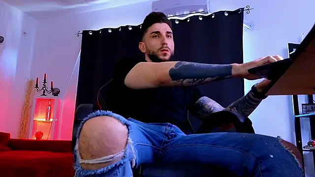 MightyAaron66 webcam