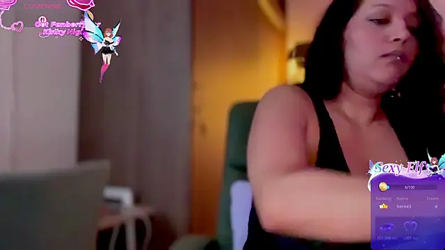 MarcellaGriffin webcam