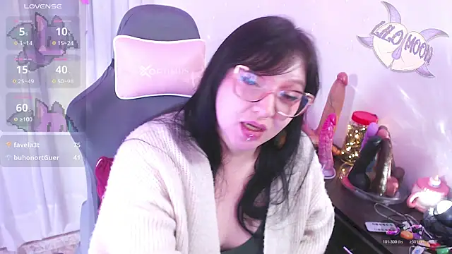 LiloMoon69 webcam