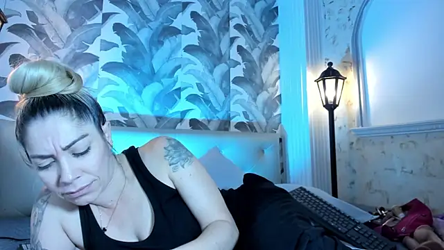 viktoria_davis_ webcam