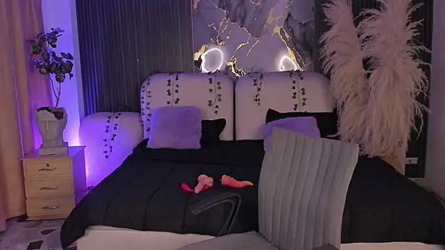 SarahCastro1_ webcam