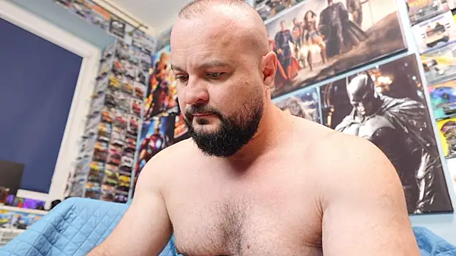 Muscle_Bear webcam