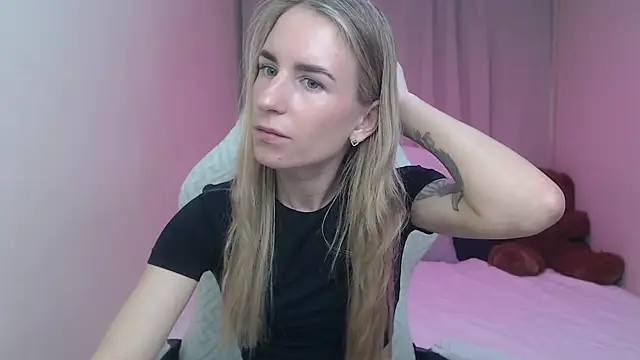 DeboraHorny webcam