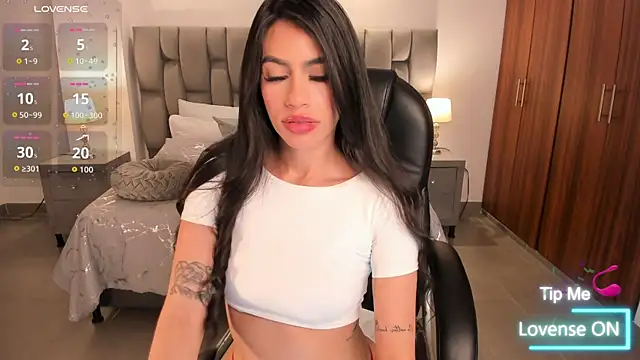 sarita_evanss - Sarita_evanss's free webcam - UK Sex Cams