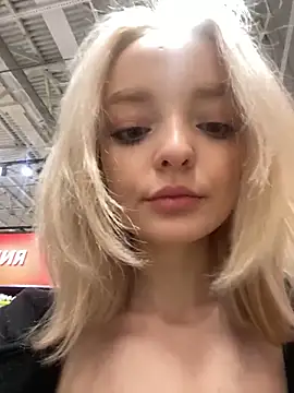 aka_Blonde webcam