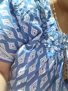 tamilthanushri webcam