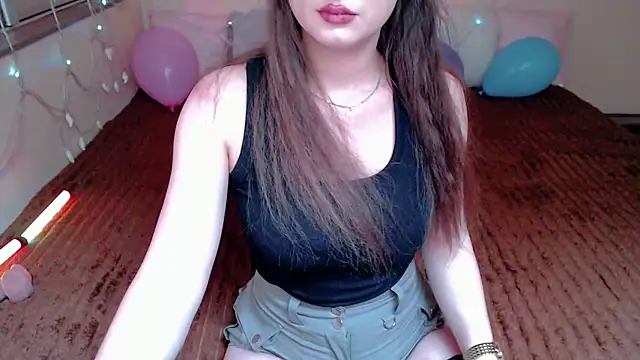 LizaSenri webcam