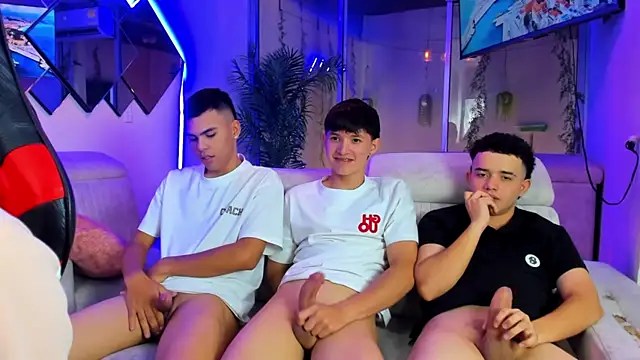 Houseofwarrios webcam