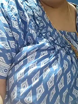 tamilthanushri webcam