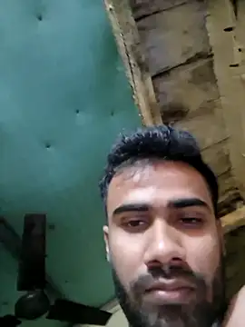 Skinny_Bigass_23 webcam