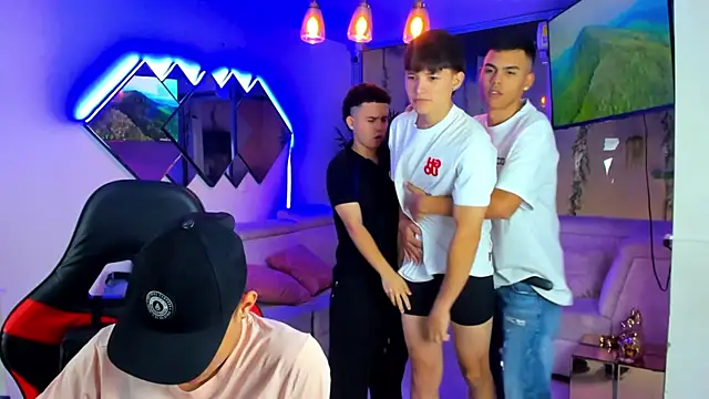 Houseofwarrios webcam