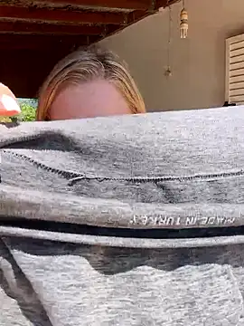 Ellie-rosee's live cam