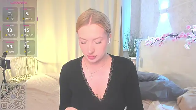 Emma__Leee webcam