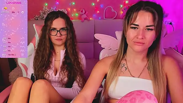 hotty_girls_here webcam