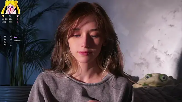 edlinhargus (F teen) - a littel rub pussy with hands