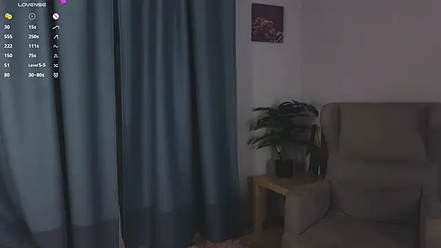 twistedlatte (F young) - Big boobs bouncing for you 5 min