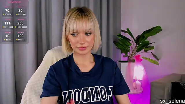 Ice_Strawberry webcam